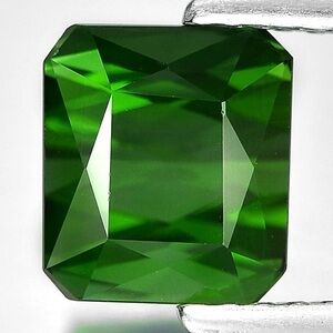 Green Tourmaline‎ 2.23Ct VVS Octagon7.2x6.4 x5.5Mm Natural Unheated Gemstone